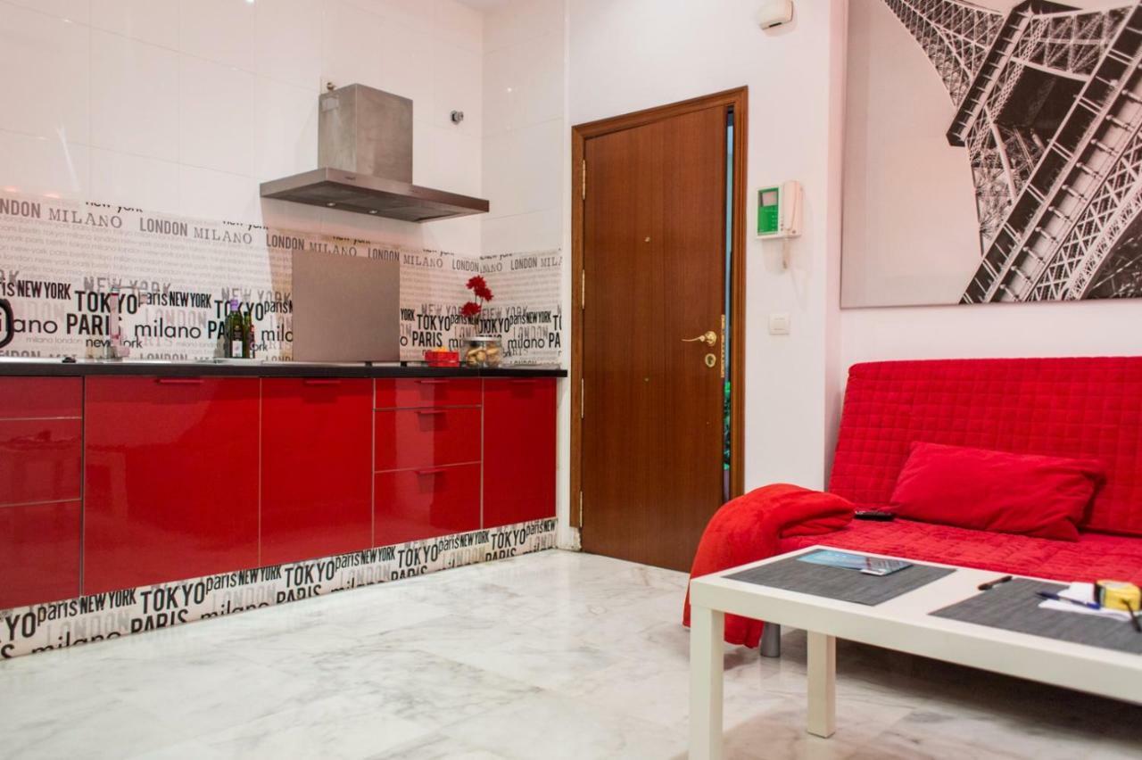 Apartamentos Rg Triana, Calle Castilla Con Patio Sevilla Buitenkant foto